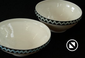 Käsitreitud portselan