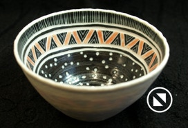 Käsitreitud portselan