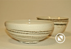 Käsitreitud portselan