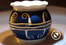 Käsitreitud portselan