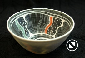 Käsitreitud portselan